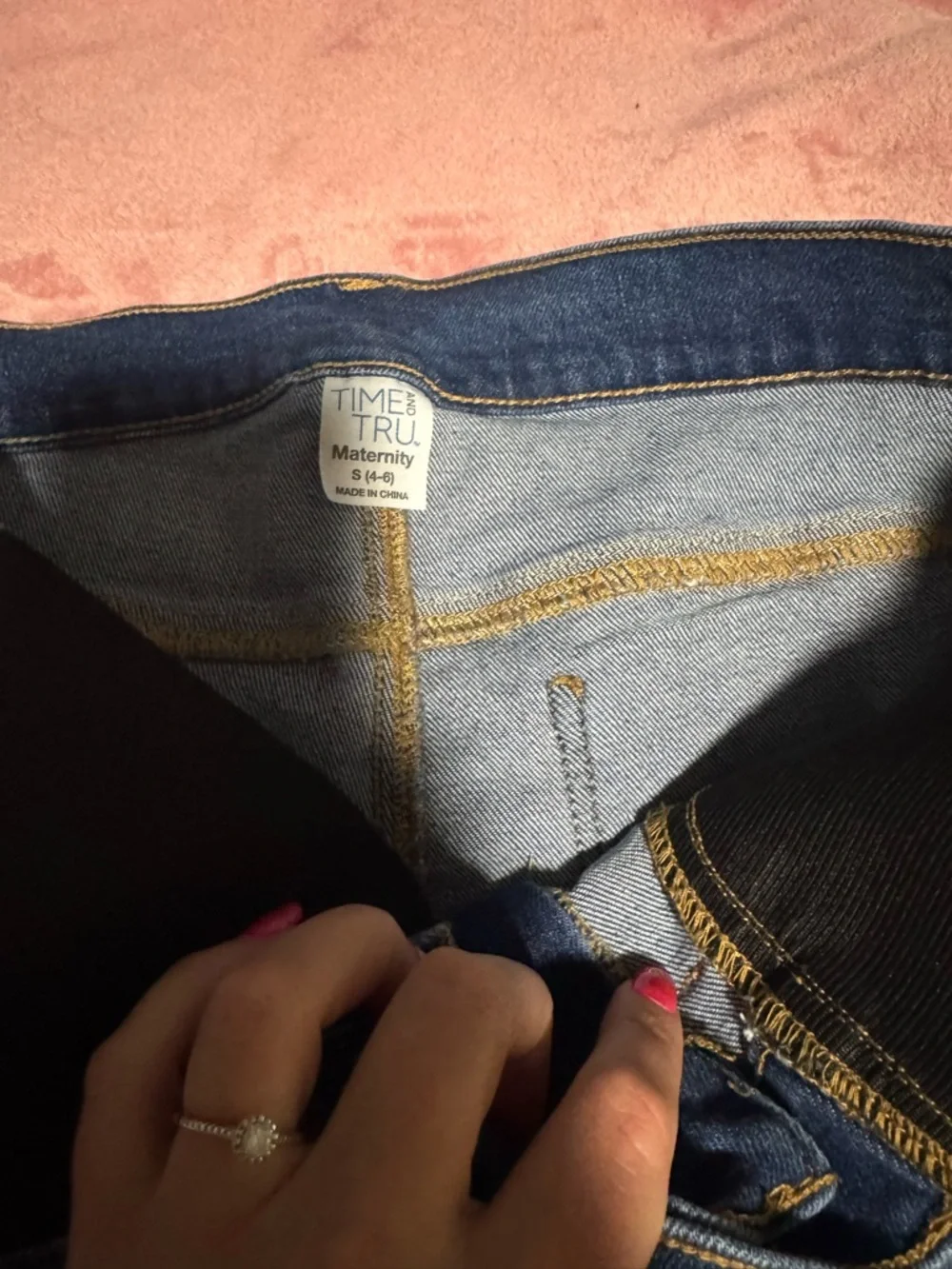 Maternity shorts - Picture 3 of 7